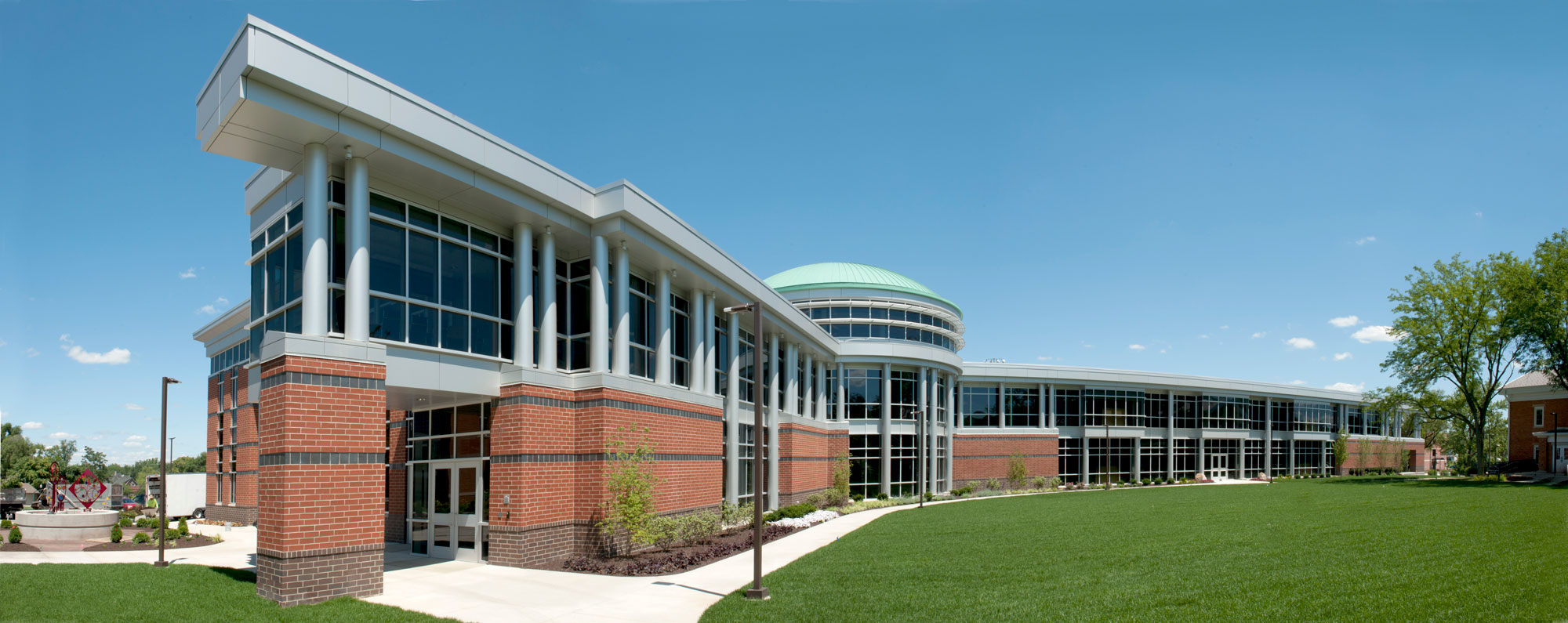 Indiana Tech Academic Center Exterior